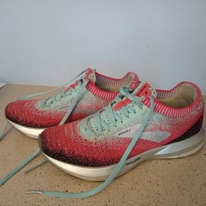 Women's Brooks